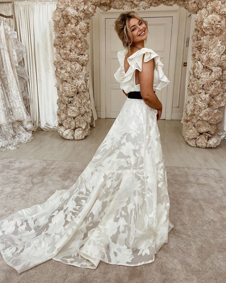 Chic A-Line Off-the-Shoulder Backless Lace Pearl Wedding Dress with Sash Appliques