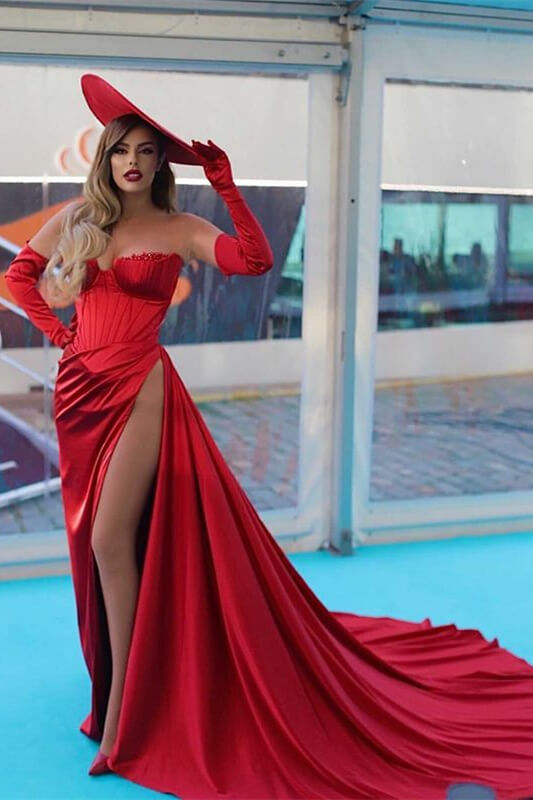 Luxury Red Strapless Slit Long Evening Dress With Chic Gloves