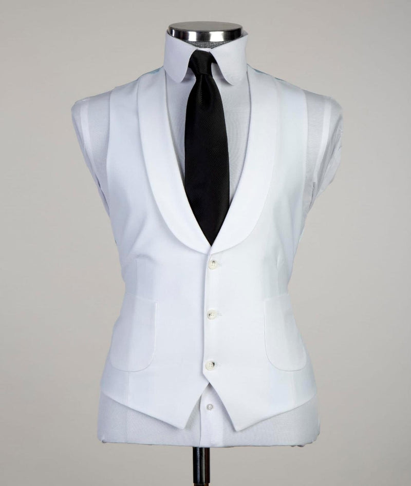 Newest White Peaked Lapel Three-Piece Men's Suit for Business
