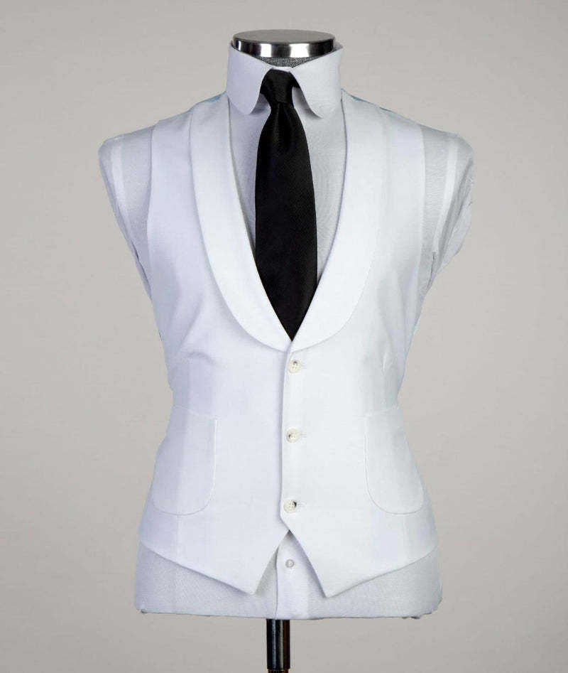 Newest White Peaked Lapel Three-Piece Men's Suit for Business