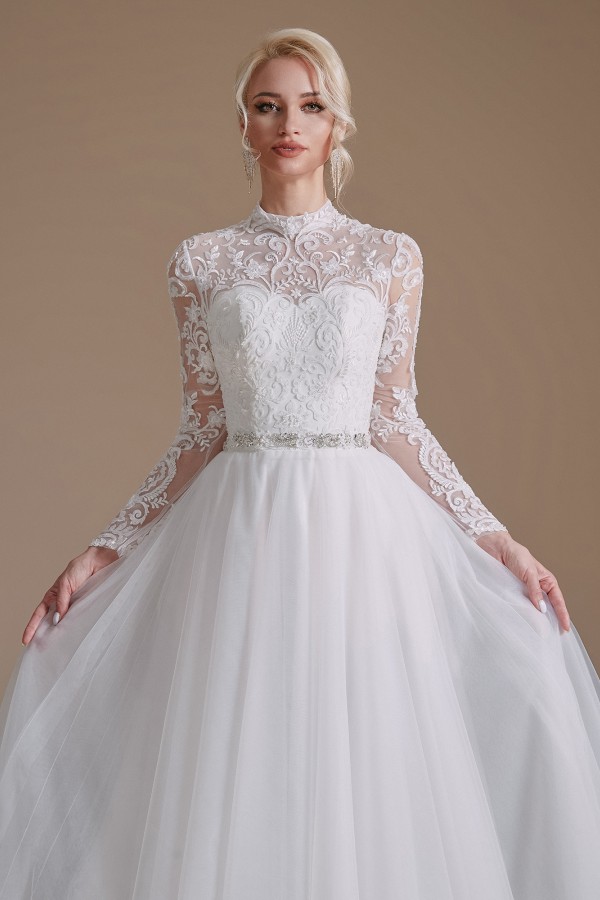 Luxury Long Sleeves A-Line High Neck Wedding Dress with Tulle Lace
