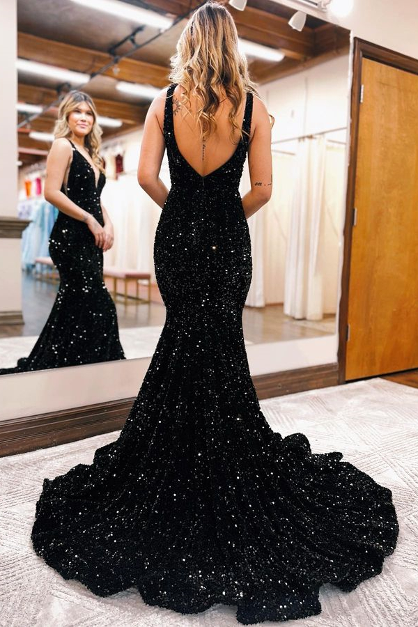 Elegant Black Straps V Neck Mermaid Sequins Evening Dress With Backless