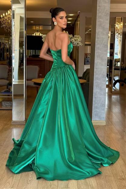 Charming Strapless Sleeveless Long A Line Formal Dress With Pleated
