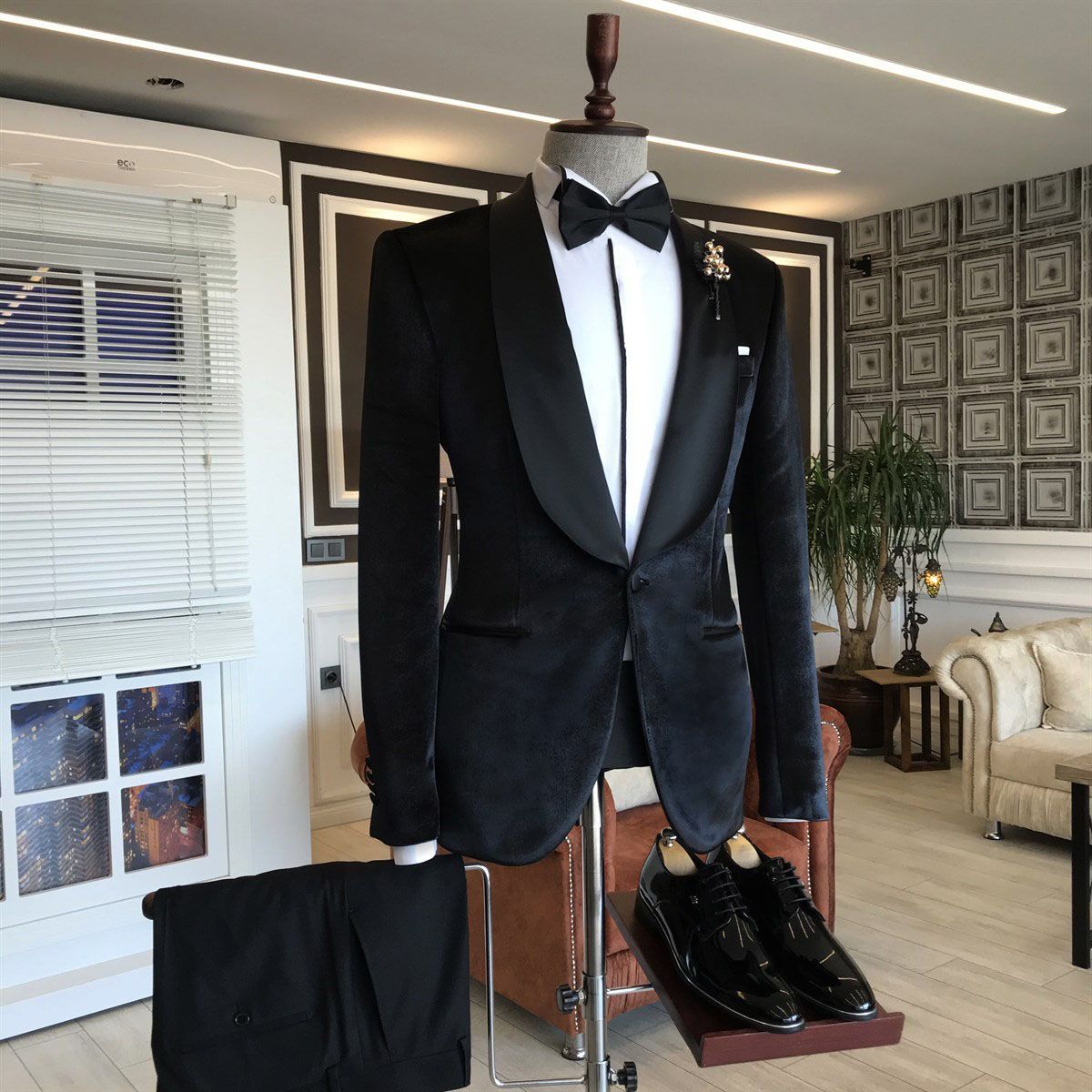 New Arrival Handsome Herman Velvet Shawl Lapel Slim Fit Wedding Tuxedo
