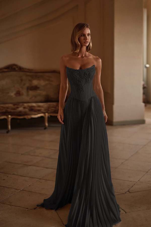 Strapless Sleeveless Long Formal Dress With Appliques Pleated