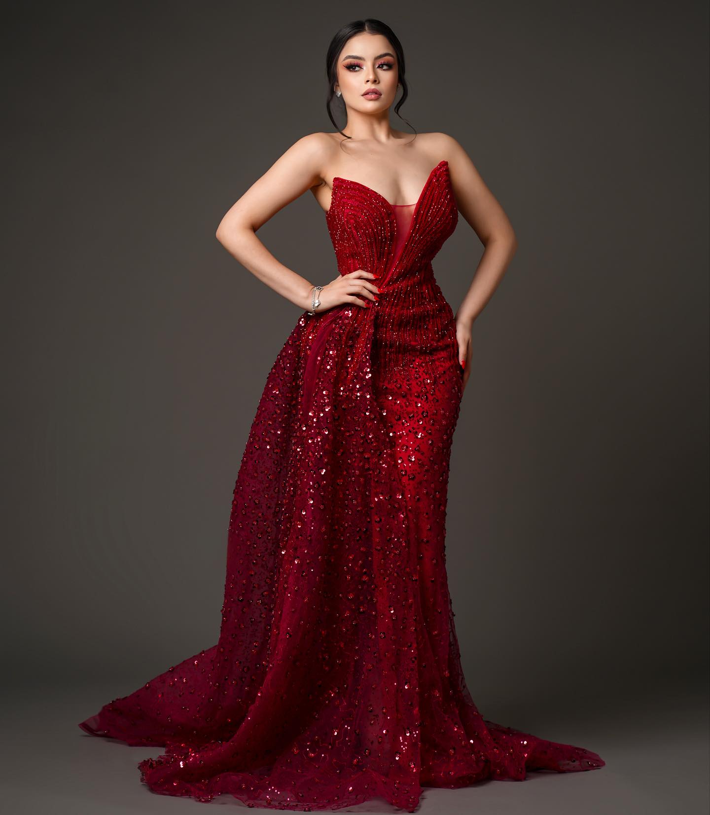 Chic Sweetheart Beading Red Floor Length Prom Dress
