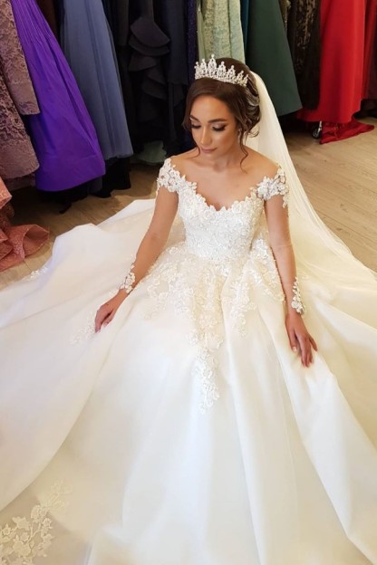 Classy Long Sleeves A-Line Off-the-Shoulder Wedding Dress with Appliques