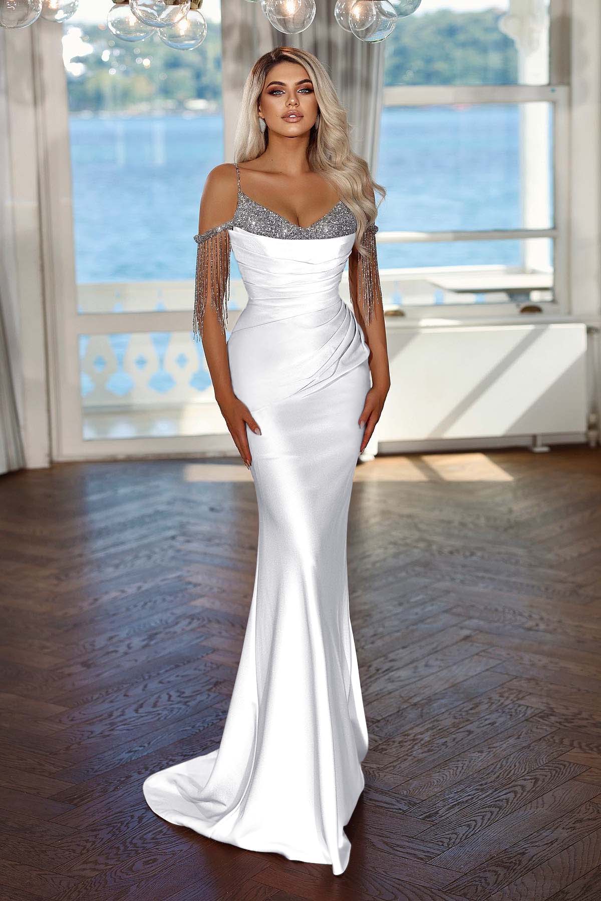 Elegant Spaghetti-Straps Evening Dress Mermaid Long With Tassels Sequins