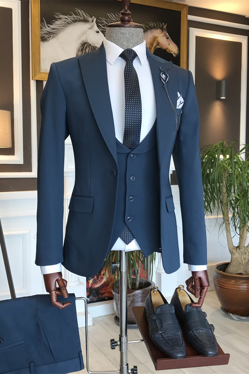 Newest Navy Three-Piece Peaked-Lapel Men's Suits for Business Occasions