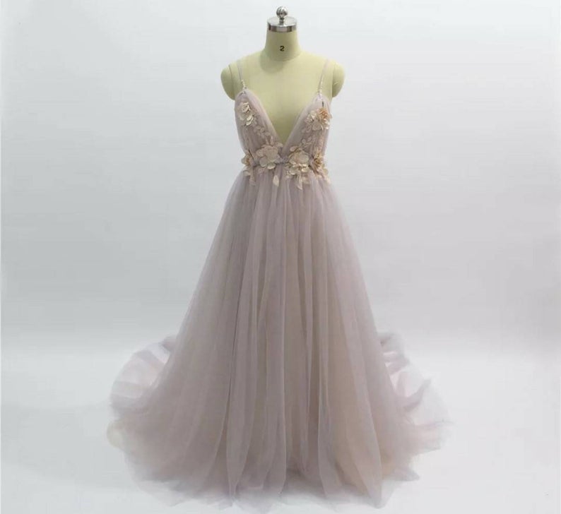 Modern V-Neck Backless A-Line Long Wedding Dress with Tulle Floral