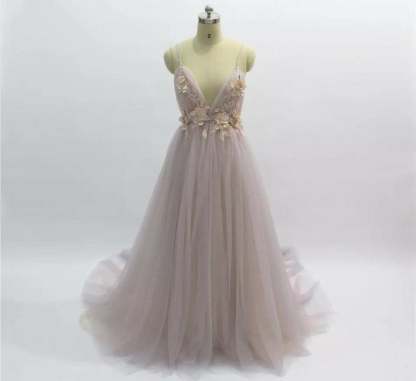 Modern V-Neck Backless A-Line Long Wedding Dress with Tulle Floral