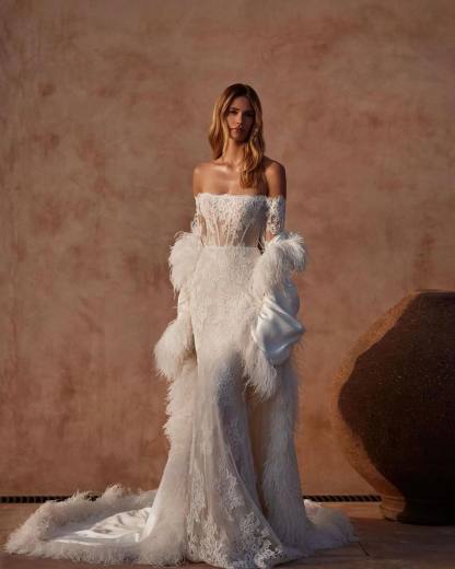Charming Strapless White Floor-Length Wedding Dress