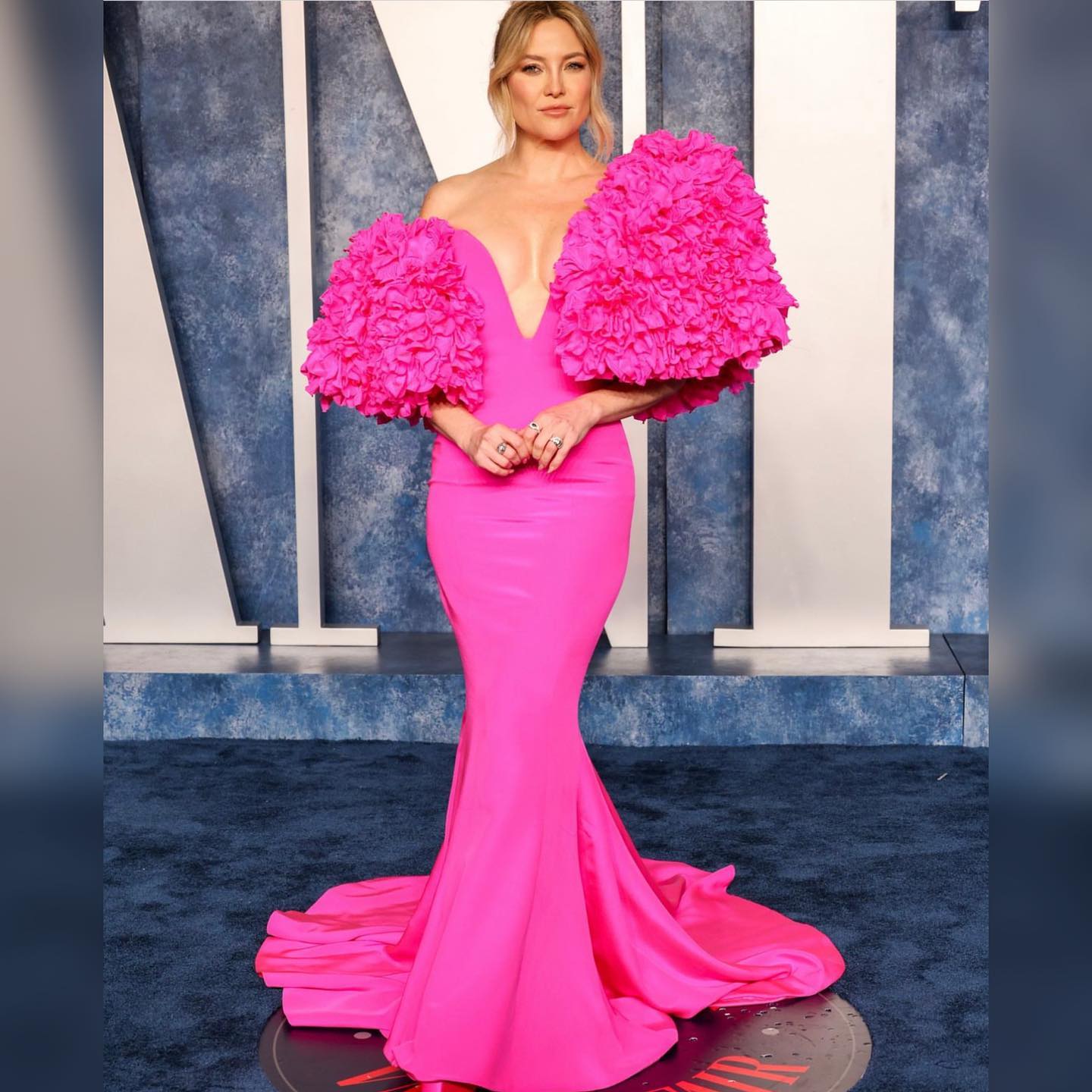 Chic Deep V Strapless Long Evening Dress