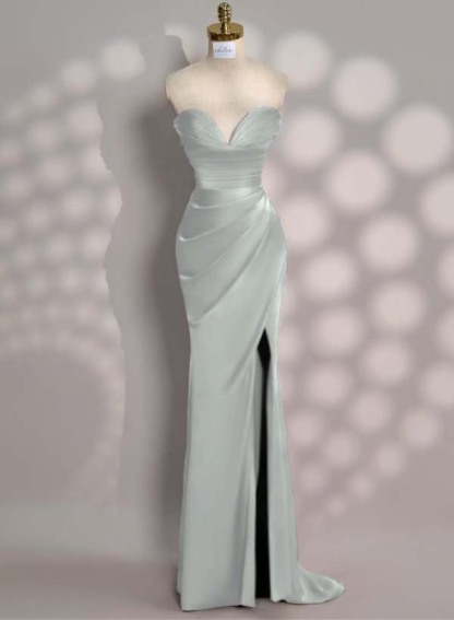 Charming Red Split Pleated Evening Dress