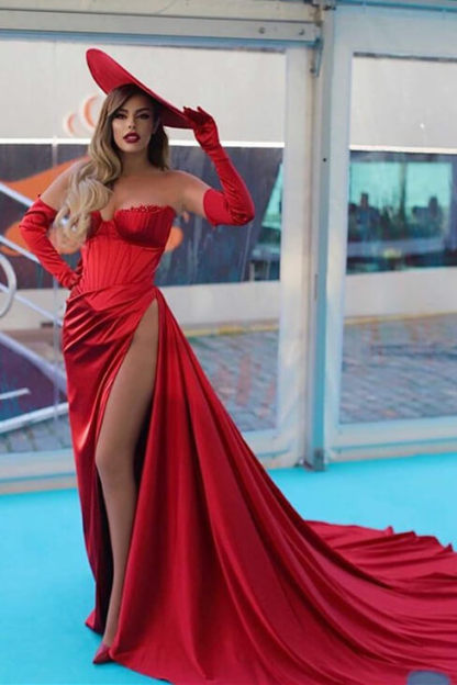 Luxury Red Strapless Slit Long Evening Dress With Chic Gloves