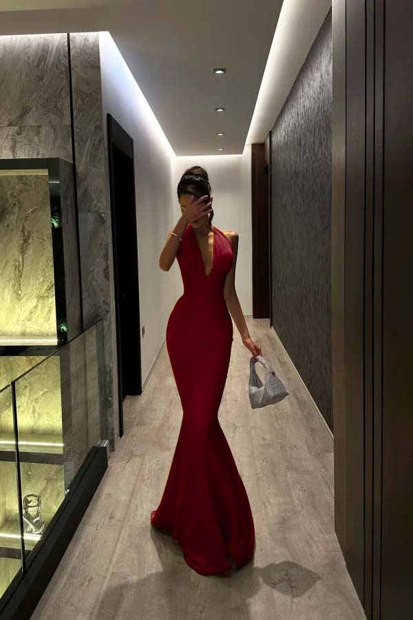 Halter V Neck Sleeveless Long Mermaid Formal Dress With Pleated