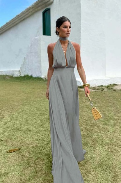 Charming Sleeveless Halter V Neck Long Formal Dress With Pleated