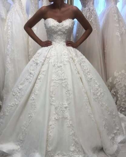 Popular Ball Gowns Long Sweetheart Wedding Dress with Lace Floral Appliques