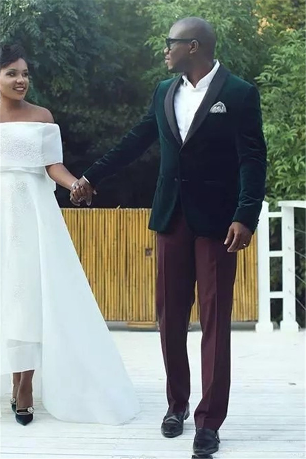 Luxury Dark Green Shawl Lapel Velvet Wedding Suits for Men
