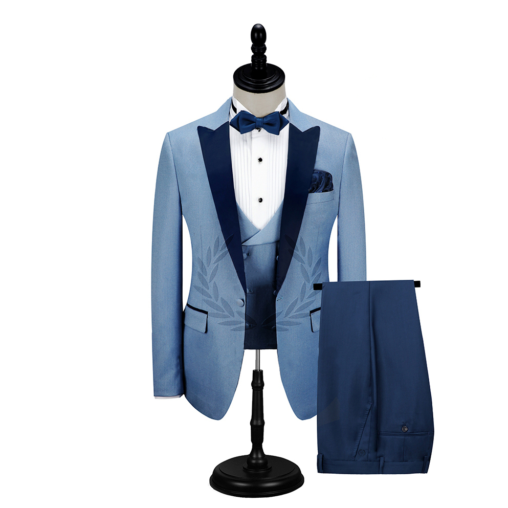 Glamorous Dark Navy Blue Solid Peaked Lapel Wedding Tuxedo