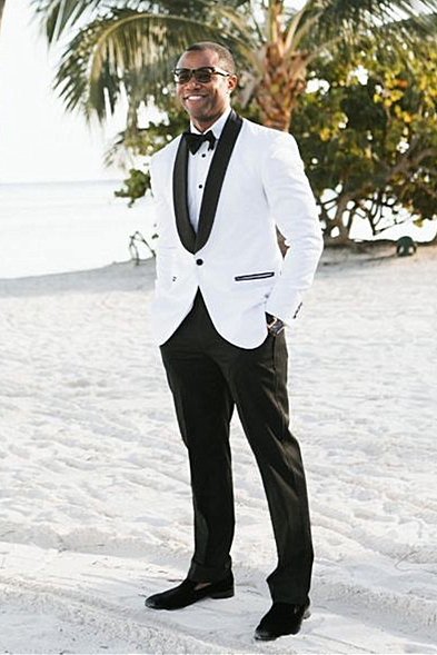 Unique White Shawl Lapel Two-Piece Wedding Suit for Men