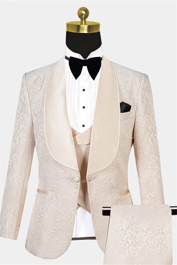 Chic White Jacquard Shawl Lapel Three-Piece Wedding Suit