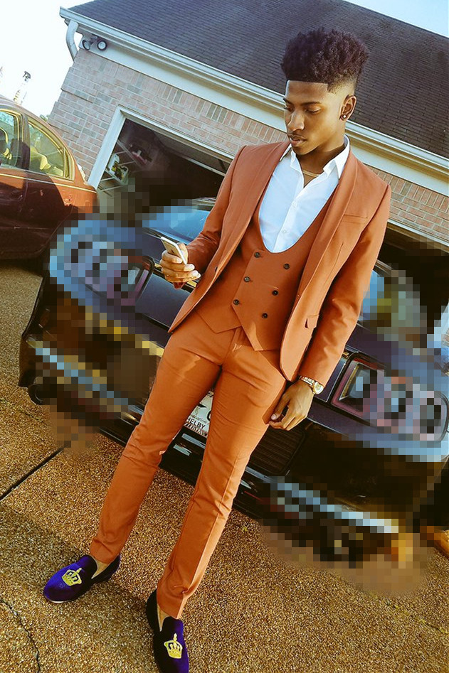 Fashion Orange Three-Piece Formal Dinner Suit for Man with Shawl Lapel