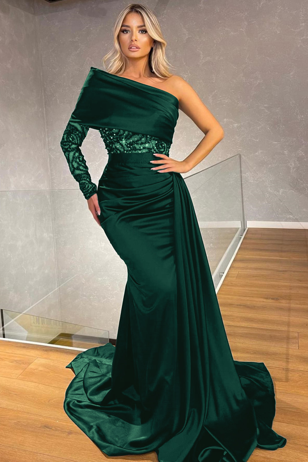 Sexy Black One Shoulder Long Sleeve Mermaid Evening Dress Long Sequins With Ruffles