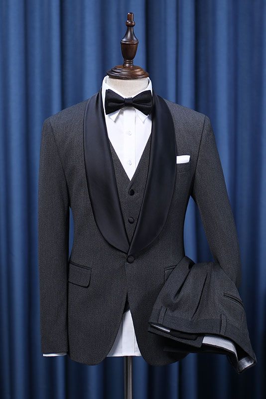 Elegant All Black Bespoke Three-Piece Wedding Suit for Grooms