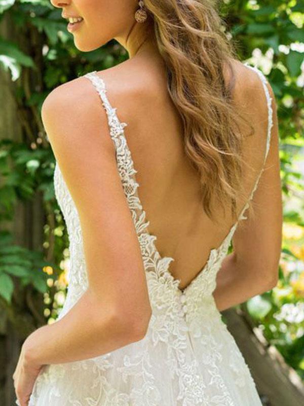 Lace Sleeveless Tulle Beach Wedding Dress