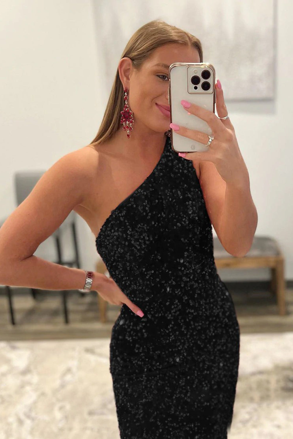 Black Sequined Prom Dress with Mermaid Silhouette and One Shoulder
