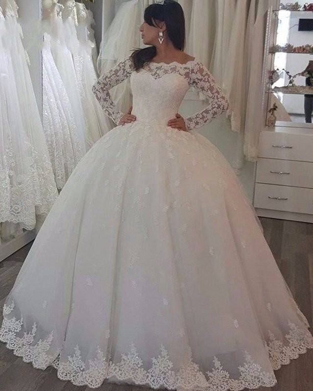 Classic Long Sleeves Off-the-Shoulder Wedding Dress with Appliques Lace