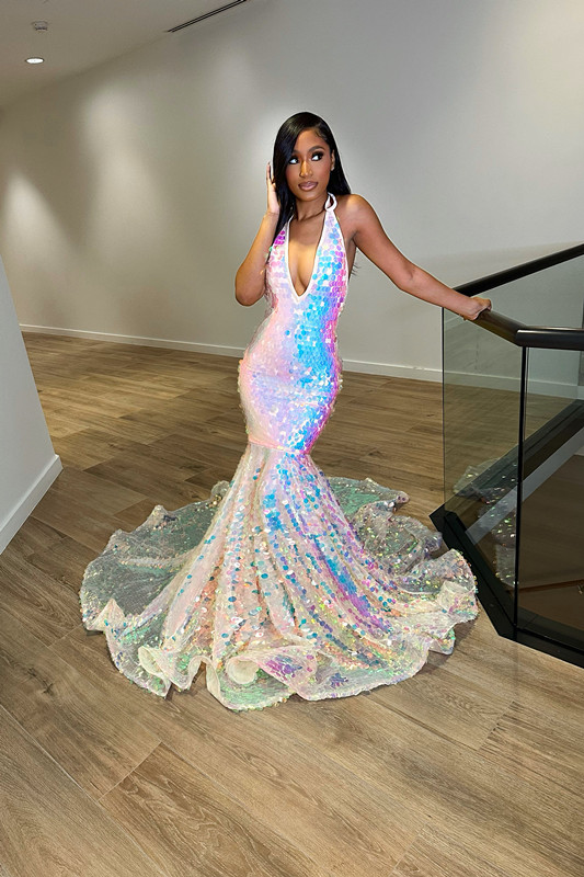 Shining V-Neck Halter Sleeveless Sequins Mermaid Prom Dress With Flared Hemline