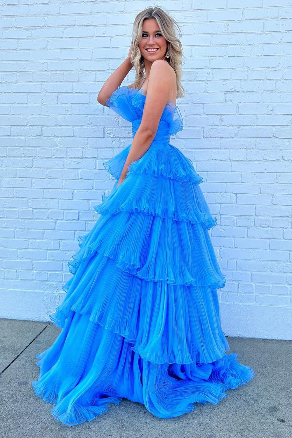 Elegant Blue Strapless A-Line Prom Gown with Ruffled Details