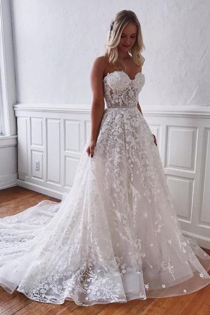Vintage Floor-Length Long A-Line Wedding Dress with Sweetheart Lace