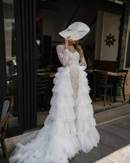 Unmissable Gorgeous White Applique Floor-Length Wedding Dress
