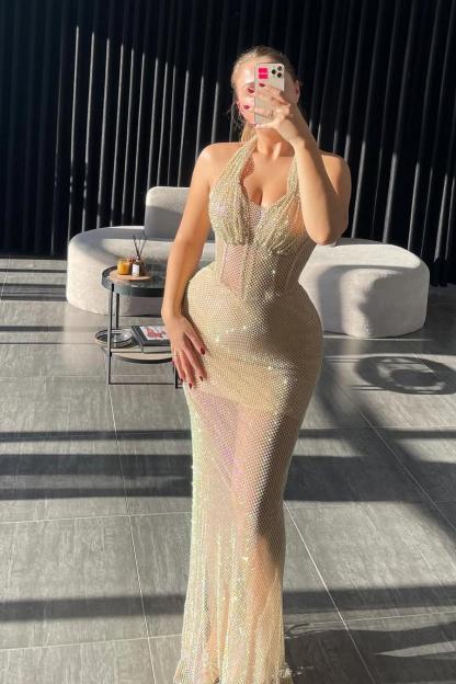 Chic Halter Neck Sleeveless Long Mermaid Formal Dress With Pleated