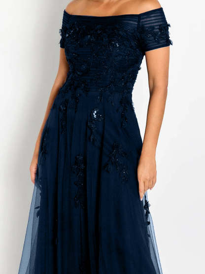 Sleeveless Off-the-Shoulder A-Line Dresses for Mother of the Bride & Groom with Appliques