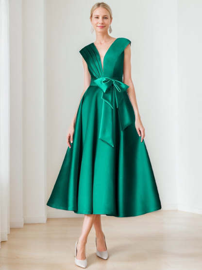 Elegant Pleated A-Line V-Neck Sleeveless Dress for Mothers of the Bride & Groom Featuring Bow Belt and Pocket