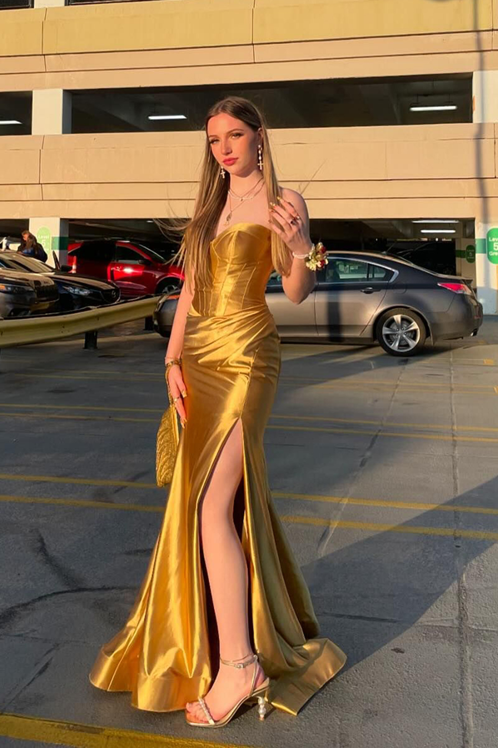 Elegant Long Corset Prom Dress in Gold Sweetheart Satin with Mermaid Cut and Front Split