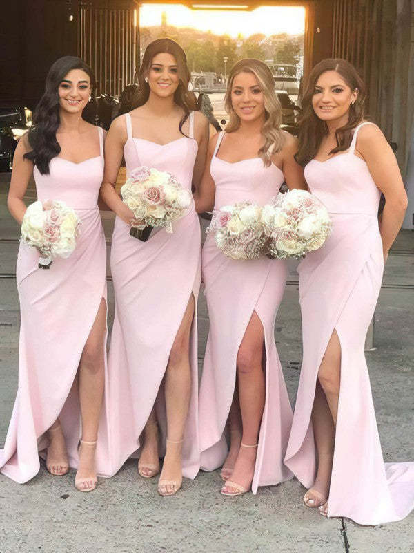 Elegant Sweetheart Sheath Bridesmaid Dresses with Split Front and Sweep Train