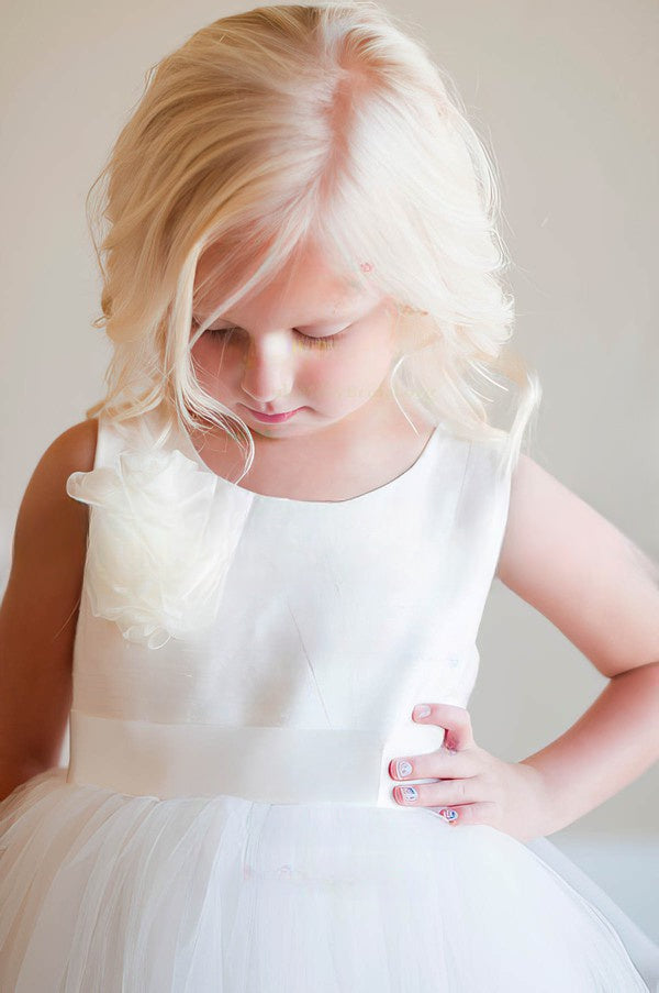 A-line Scoop Neck Satin Tulle Ankle-length Sashes / Ribbons Flower Girl Dress