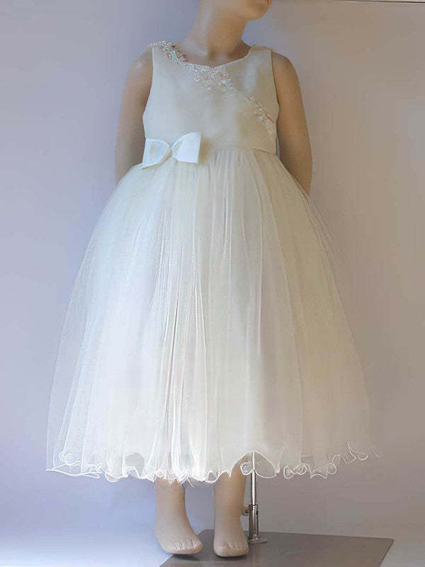 Beautiful A-line Scoop Neck Tulle Tea-length Bow Flower Girl Dress