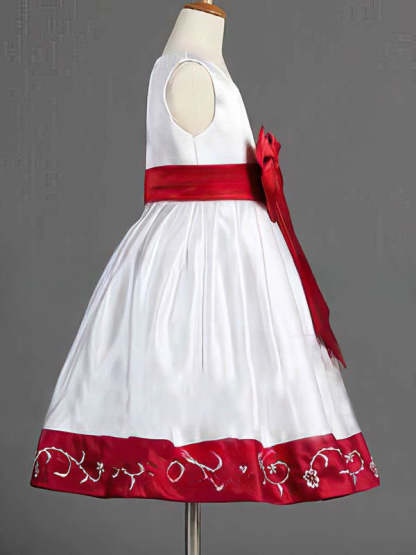 A-line Scoop Neck Satin Knee-length Bow Flower Girl Dresses