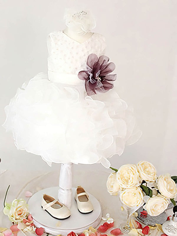 Organza Ball Gown Scoop Neck Knee-length Flower Girl Dresses with Beading