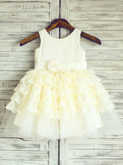 Ball Gown Lace Satin Tulle Flower Girl Dresses with Scoop Neck and Sashes / Ribbons