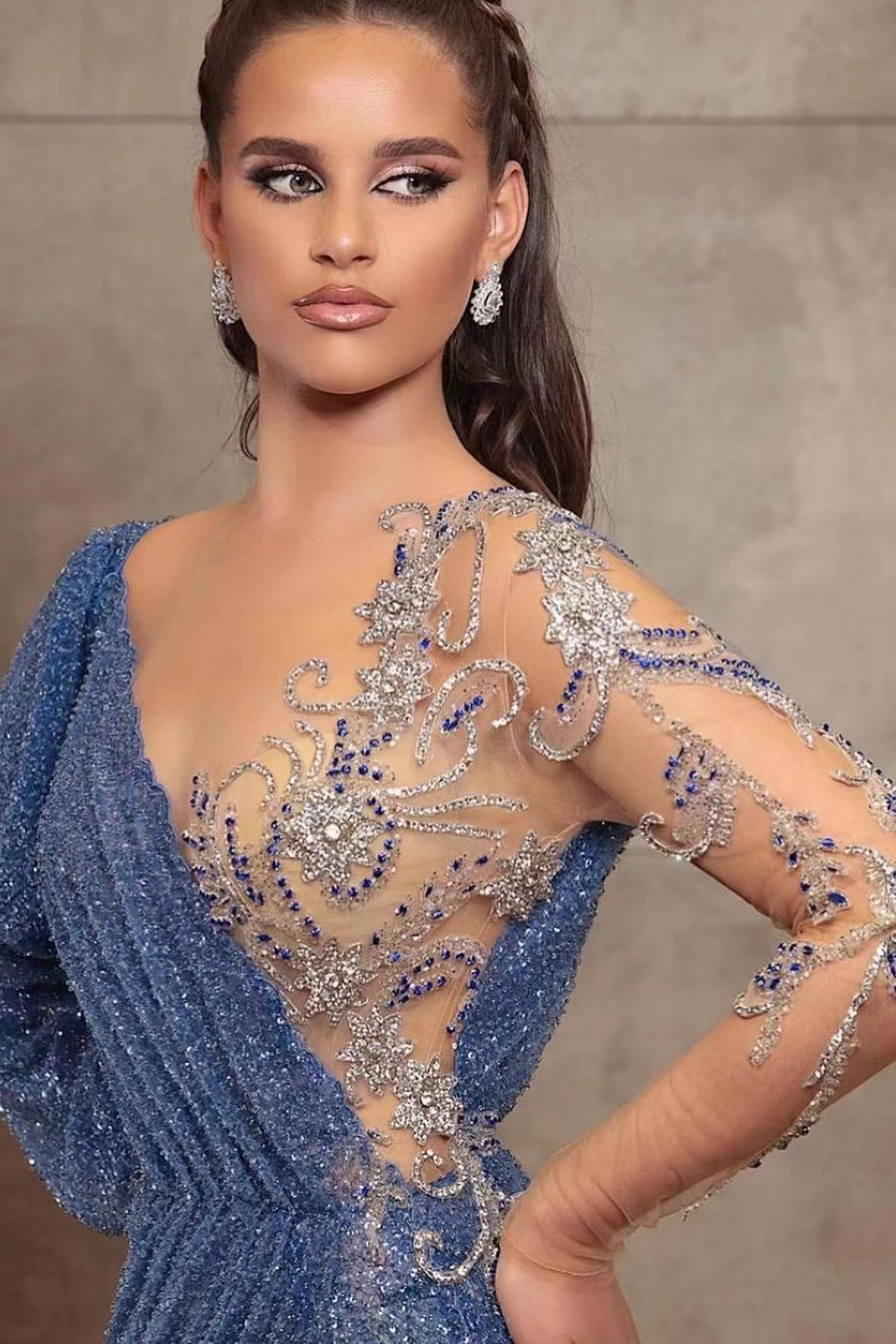 Gorgeous V-Neck Mermaid Evening Dress Long Sleeves With Sequins Beads