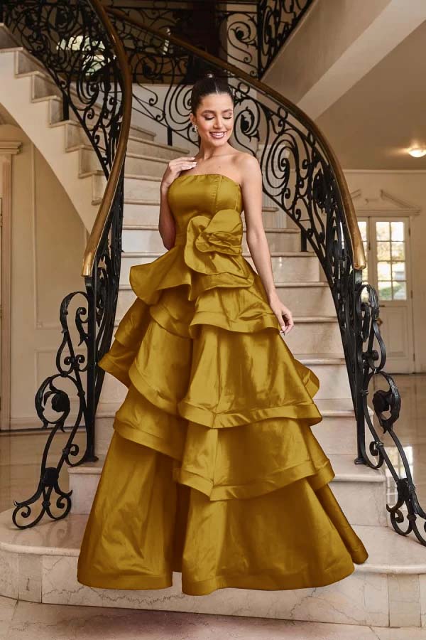 Chic Strapless Sleeveless Long Formal Dress With Pleated Ruffles
