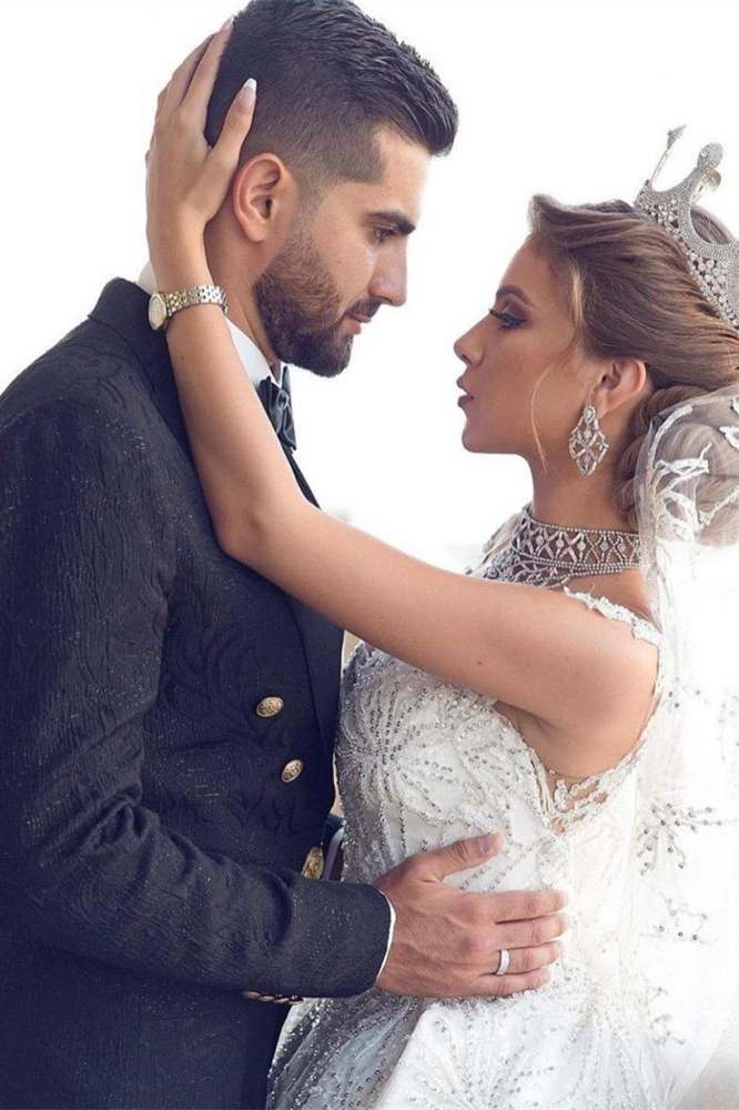 Glamorous Cap Sleeves Ball Gown Wedding Dress with Beadings