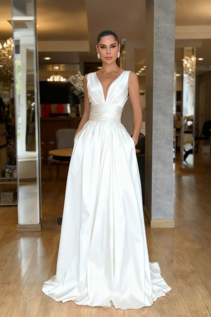 Straps Sleeveless High Waist Long Formal Dress With Pockets Pleated